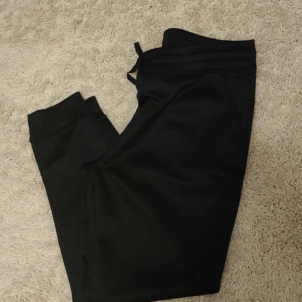 Black warm joggers, medium new without tags